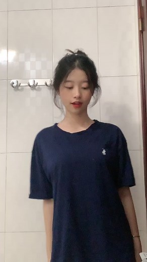 mới tập xong nhìn tóc tai chán ko chắc tí xoá TT