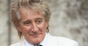 Why Rod Stewart's Friends Are Concerned About Him