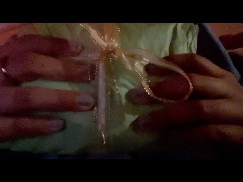 ASMR crinkle heaven 😍