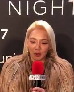 Hyoyeon Yuri - SMTOWN Gala Charity Night 2017 with UNICEF & VOGUE, by voguekorea https://www.instagram.com/p/Bcew1DvhFTS/ | Kim Hyoyeon ~ Dancing Queen ~