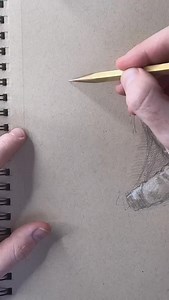 Comment “figure” to get all the info on my figure drawing course that will teach you everything about drawing people. Gesture, anatomy, constructive anatomy, the portrait, clothed figure and more. Note for this video: the x y z pattern doesn’t always appear in that order. It’s just the 3 shapes that continuously appear in the folds of clothing usually in a bend like elbow or knee or around the ankle where pants bunch up. #artcoach | The Art Coach