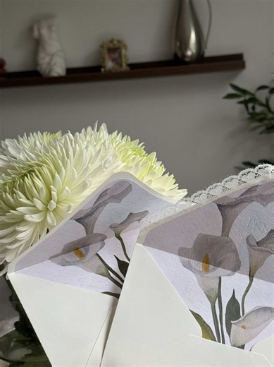 Elegant Calla Lily Envelope Liners for Weddings