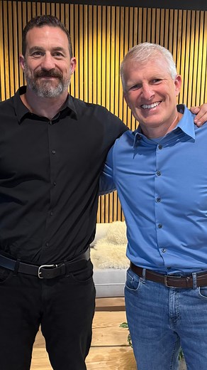 Big news: Matt joined Andrew Huberman on the Huberman Lab podcast, and the episode is out today! To mark the occasion, we’re revisiting our 2021 episode featuring Andrew Huberman, who joined Think Fast, Talk Smart for a fascinating conversation about communication, learning, and neuroscience. 🎧 Tune into both episodes wherever you get your podcasts! #AndrewHuberman #HubermanLab #MattAbrahams #ThinkFastTalkSmart #podcastnews #communication | Think Fast Talk Smart