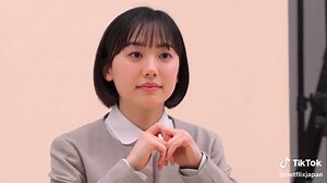 『南田南弁護士は天才肌』 主演 芦田愛菜よりメッセージ🐋 自閉スペクトラム症の 新人弁護士・南田南が 社会という大海原へと乗り出し、 さまざまな壁にぶつかりながらも 独自の視点とひらめきで 数々の難題に挑む ハートフル法廷ドラマ。 10月19日Netflix配信スタート！ #南田南弁護士は天才肌 #カンテレ #Netflix #ネットフリックス #ネトフリ