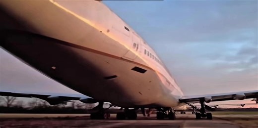 Discover the Abandoned Boeing 747 Experience