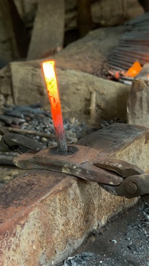Blacksmith working shorts video ⛓️⚒️ #Blacksmith #metalwork #shorts