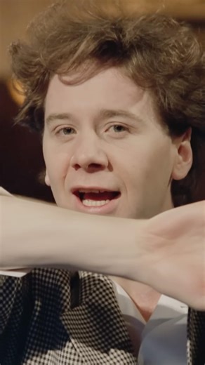 This week in '85: ‘Don’t You (Forget About Me)’ was released as a single in the UK. #SimpleMinds