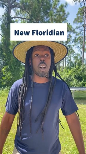 1K views · 58 reactions | #newfloridian finding out about the 19 foot #python #florida #floridian #omgitswicks #flipphone | Omgitswicks | Facebook