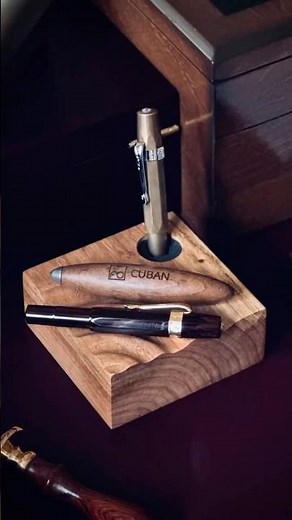 Creating a Vintage Fountain Pen Stand | Sketching & Desk Setup Inspiration