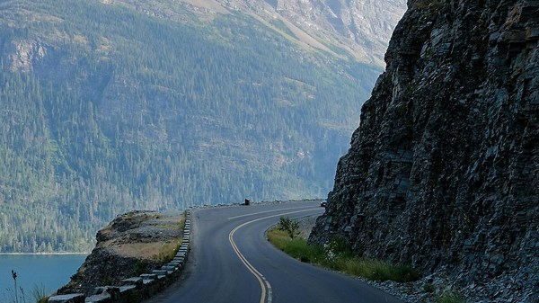 20 Scenic Drives to Take This Summer in the US