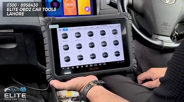 “Autel MS906 Max Review – Toyota Diagnostics & Live Data Demo”