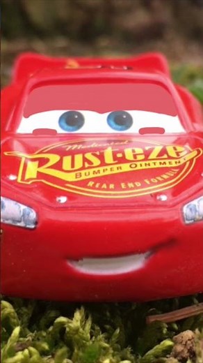 Lightning McQueen Takes a Nap! 😴 Disney Pixar Cars Toy Fun 🚗