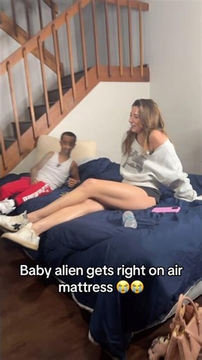 Peek & Baby Alien Bring Girl Over & This Happened! #shorts