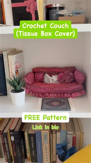 Crochet Couch (Tissue Box Cover)