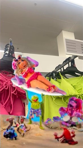 Walmart x The Muppets?! #themuppets #walmart #summerstyle #misspiggy #kermitthefrog