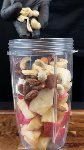 🍎🍌The Perfect Apple Banana Smoothie | Healthy & Delicious!#shorts