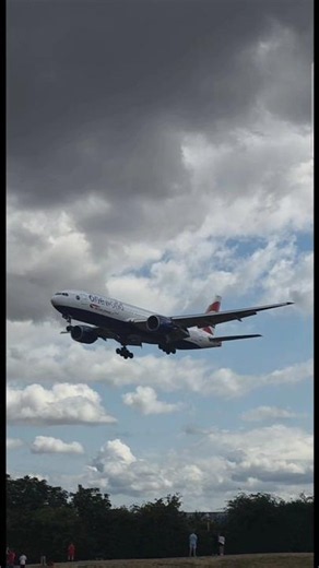 British Airways Oneworld Boeing 777 Stunning Landing | Amazing Plane Spotting #shorts