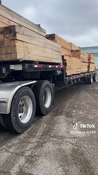 Empowering Women in Truck Driving