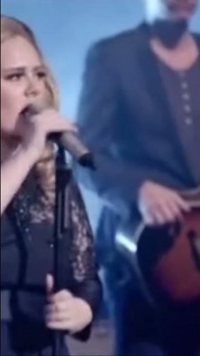 Rolling In The Deep Sing Along-Adele (Live at Royal Albert Hall 2011)