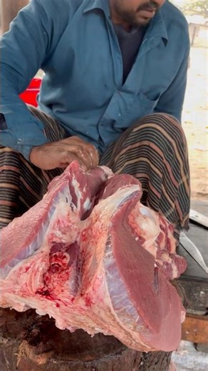 Amazing meat cutting skills.