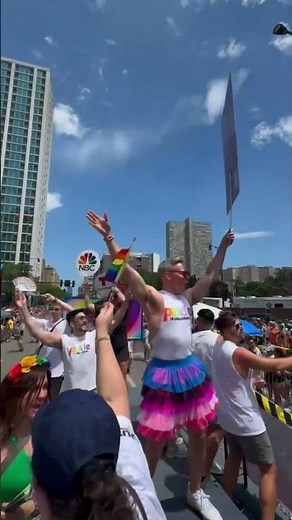 Chicago Pride Parade draws massive crowds for 2025 celebration