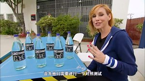 老外作死挑战极限憋尿,国外人少真是有原因的