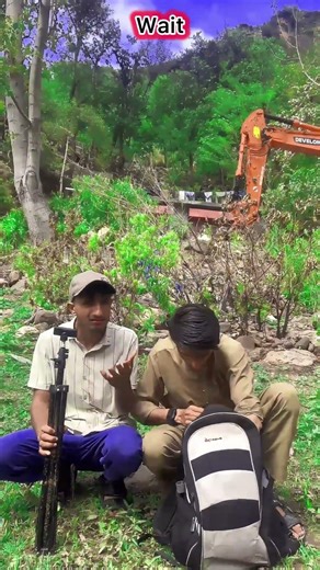 Fish swallowed a glowing light bulb underwater"💡🐟 #funny #shorts #viral #foryoupage #funnyshorts