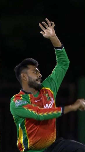 A CPL wicket on DEBUT for Mehidy Hasan Miraz! 🔥