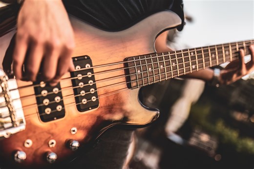 Surprise! Flashmob stuns crowd on Paris street with awesome version of Bohemian Rhapsody (video)