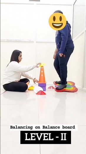 Balance Beam : Left/Right Discrimination, Balance & Auditory Processing! | Connecting Dots CDC