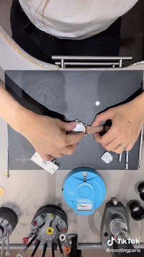 Changer une pile de montre facilement à Paris