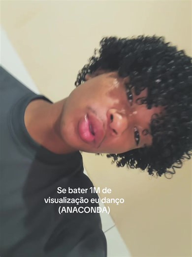 Coreografia de Anaconda com Luísa Sonza