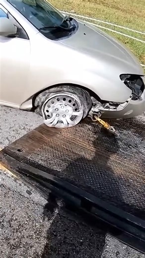 Code 3 crash involving utility cables