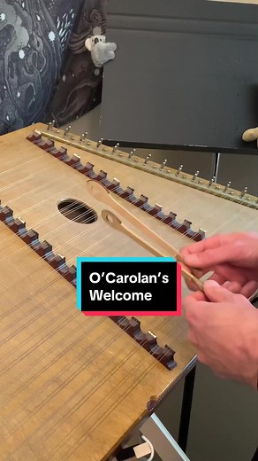 Beautiful Irish tune called “Carolan’s Welcome” by Turlough O’Carolan, played on the hammered dulcimer. #hammereddulcimer #irishmusic #irishfolkmusic #celticmusic #folkmusic #dulcimer