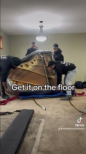 How to Move a Baby Grand Piano Safely without tools