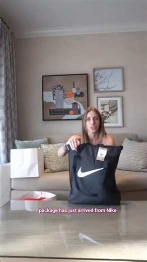 let's see what I got from Nike 🙊 #short #unboxing