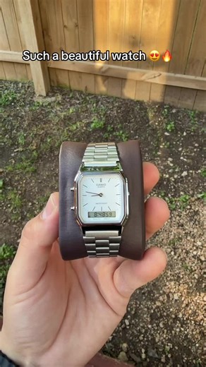 Vintage Casio Quartz Watch: Classic Style & Easy Adjust