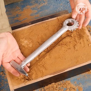 4.8M views · 19K reactions | Using Kinetic Sand To Make Practical Tools | Crafty Panda | Facebook