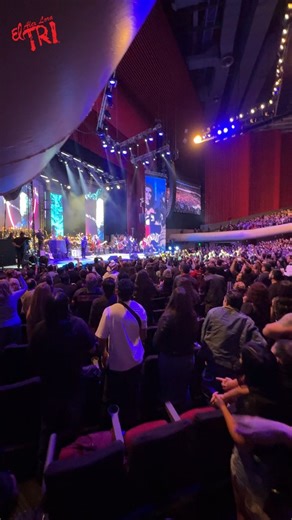 EL TRI, en concierto sinfónico en el Auditorio Nacional Fuimos Felices🤘🏼🎸🔥💯 Que publico tan chingon. Gracias a todos los que nos acompañaron De lujo estar con ustedes En un concierto inolvidable Alex Lora, EL TRI ofrecieron grandes momentos y recuerdos con todo el apoyo del publico #AlexLora #chelalora_oficial #ElTri #Rock #RockMexicano #Conciertos #Envivo #Tocada #Música #Nuevodisco #56aniversario #AuditorioNacional #SimplementeSinfonico #OCESA | EL TRI Oficial