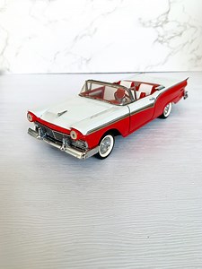 Franklin Mint 1957 FORD SKYLINER Convertible , Diecast Model Car 1/24 Scale , Very Rare - Etsy Canada
