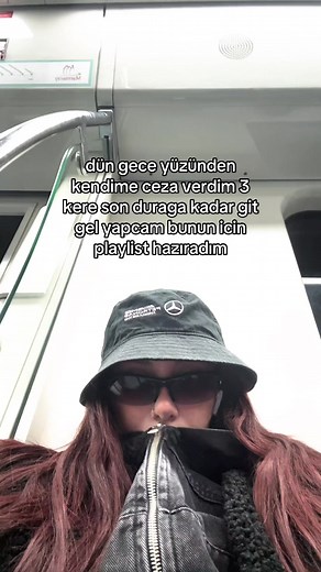 keske benimle beraber kendine ceza veren biri olsa ve hic konusmadan sadece sarkı dinleyip bu aktiviteyiyapsak konusmak yasakama neyse yıkılmakta ihanet Alllaha emanet💗💗🤭🤭🤭😮‍💨😮‍💨😮‍💨😮‍💨