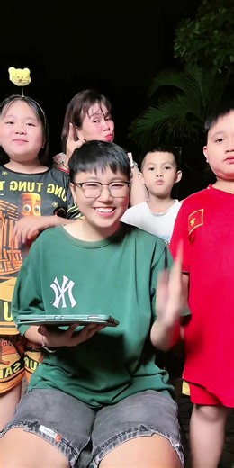 Dàn Ca Cá Viên Chiên: Giải Trí Dễ Thương