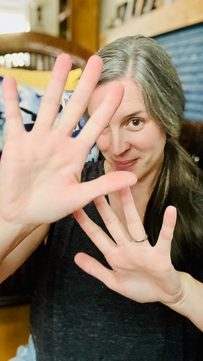 Inspired by @missjoliemusic I added a few verses of my own to her Busy Little Fingers fingerplay tune… Love it so much!!Extra verses below: Busy little fingers. Turn into a butterfly. Busy little fingers. Glasses for my eyes Busy little fingers Turn into the ocean waves Busy little fingers A telescope to see the way Busy little fingers Turn into a slow snail Busy little fingers Flippy, floppy mermaid tail Busy little fingers Turn into a tower high Busy little fingers Waving now to say goodbye!!