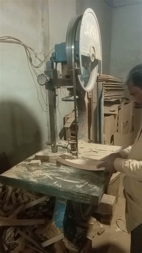 lakri ke katting karna ka treq.Ara machine wood katting tips#wood#woodworking#workout#live#