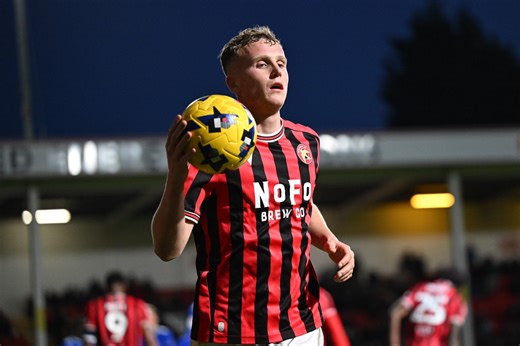 A first at the Bescot for Finnigan 🥇 How about Priestley’s header back across goal! 😮‍💨 | Walsall FC Official