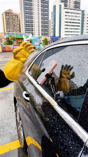 The ultimate mount: Stick anywhere, adjusts perfectly, rock-solid grip. 🔥#MAGICJOHN ❤️❤️ #carphonemount | MAGIC JOHN