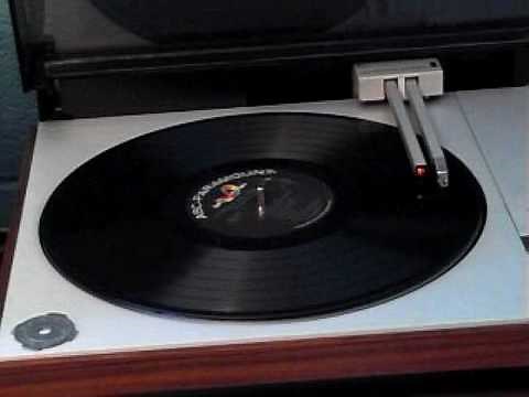 60 French Girls Sing - Les Djinns Singers - Top Tipi Top