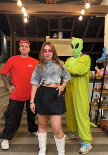 Bailando según nos guste la comida 🇨🇴✨ @Parcerico @Brocoli alien