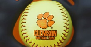 WATCH: Clemson softball players see their locker room for first time