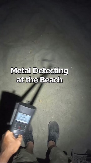 Metal Detecting at the beach while I was metal detecting digging around in the sand at night to see what I can find, looking for treasure #metaldetecting #treasure #beach #fyp